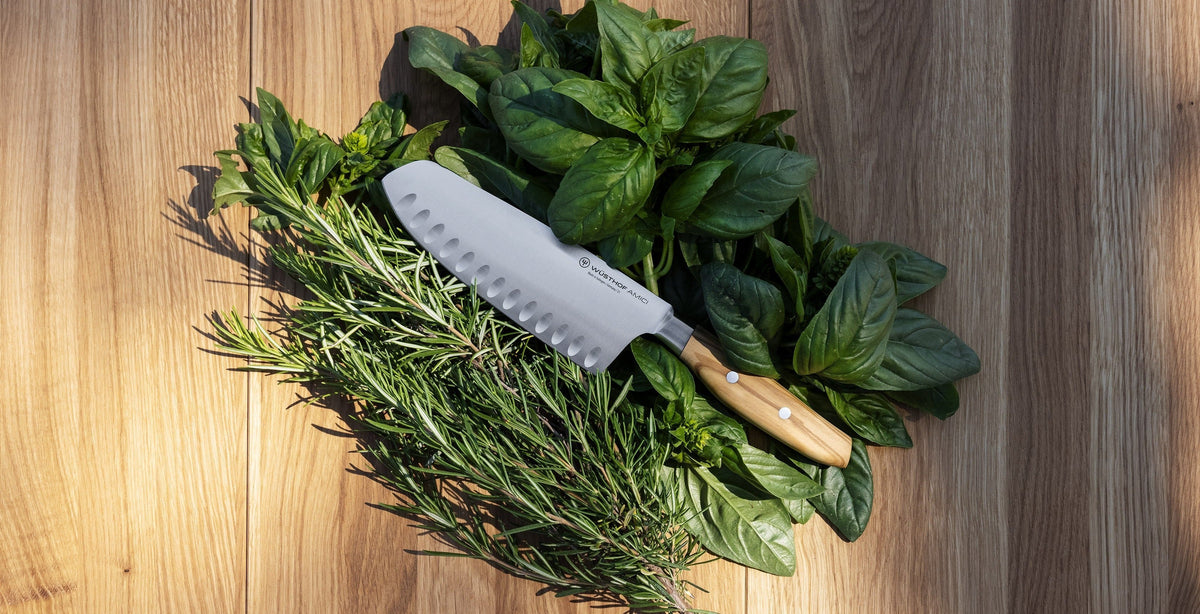 WÜSTHOF Amici 7 Hollow Edge Santoku"