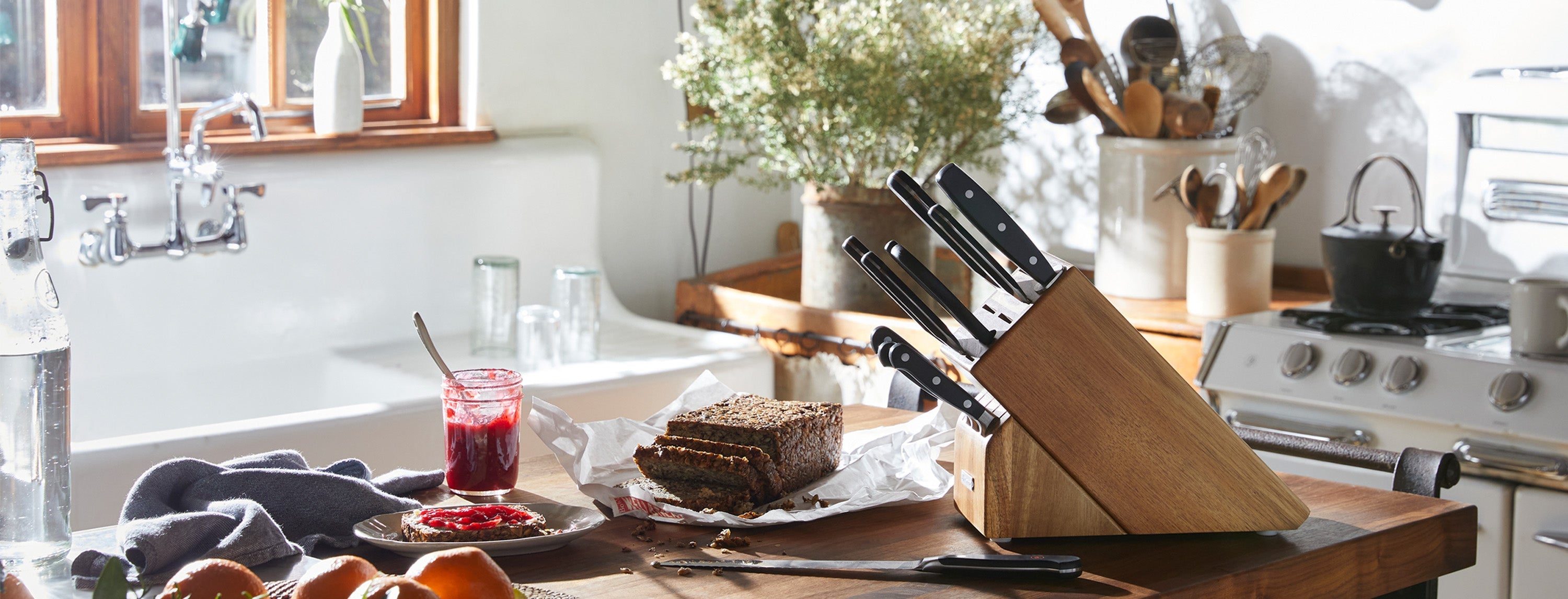 WÜSTHOF Classic 16-piece knife block set