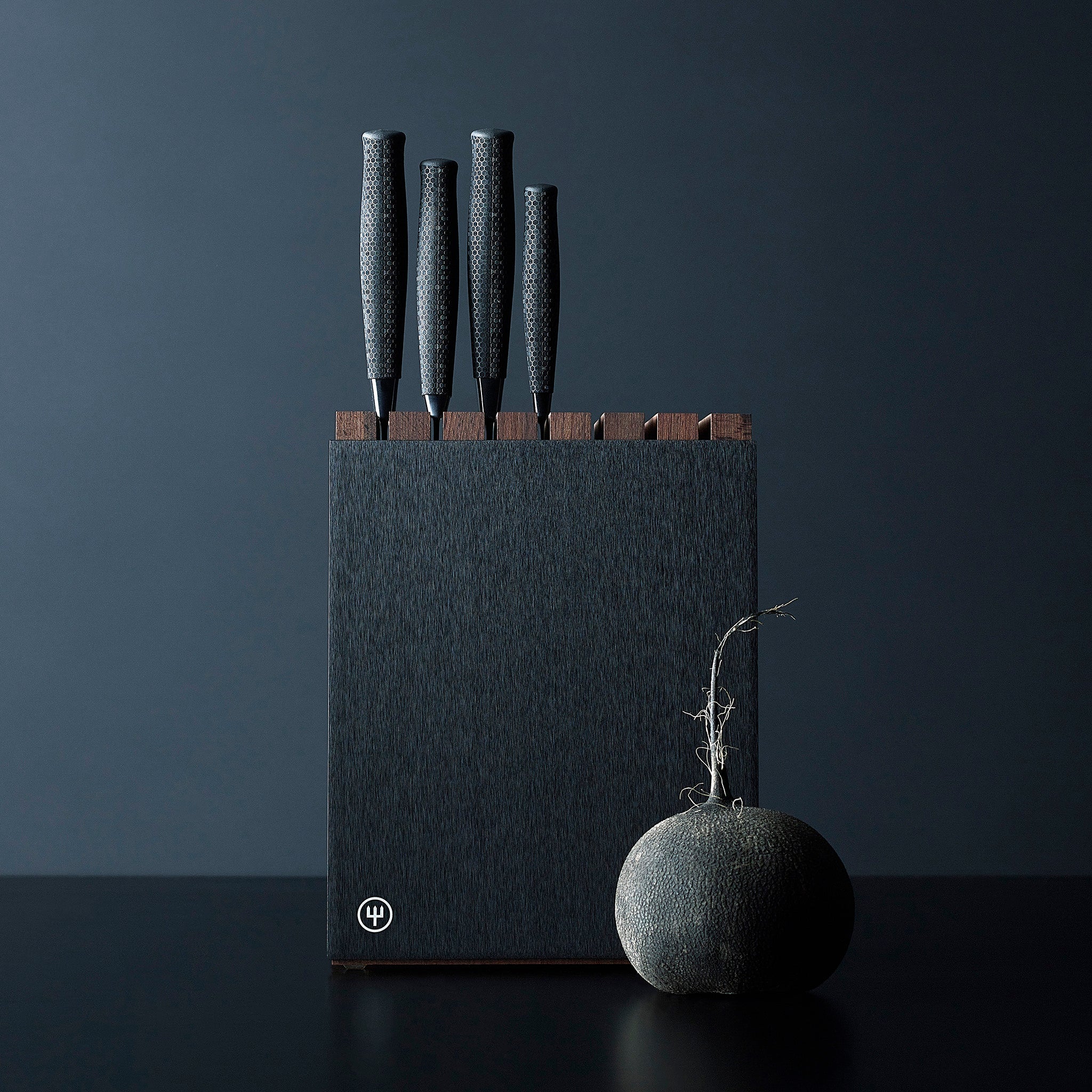 WÜSTHOF 7-Slot Black Aluminum Knife Block with Wood Insert