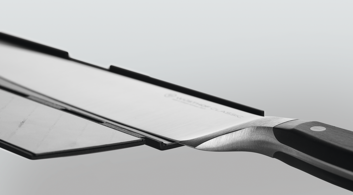 Magnetic Wide Blade Guard 26 cm | 10 inch
